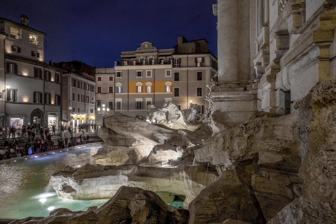 Trevi Ab Aeterno - Amazing View Of The Trevi Fountain Lägenhet Rom Exteriör bild